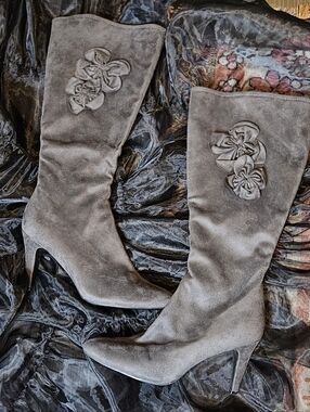 White House Black Market Velvet Taupe Tall Floral Boots, size 9M